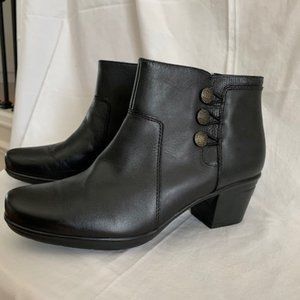 Clarks Women's Emslie Black Leather Boots 8.0 M